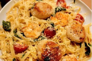 Pasta with seafood on a plate.